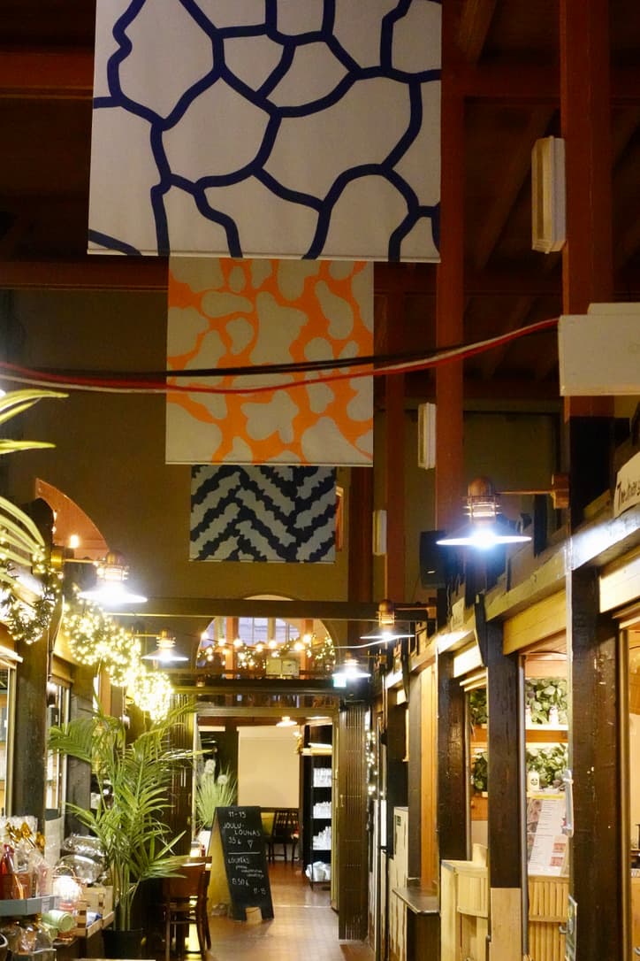 Cozy Place - Tokyo Street Interior